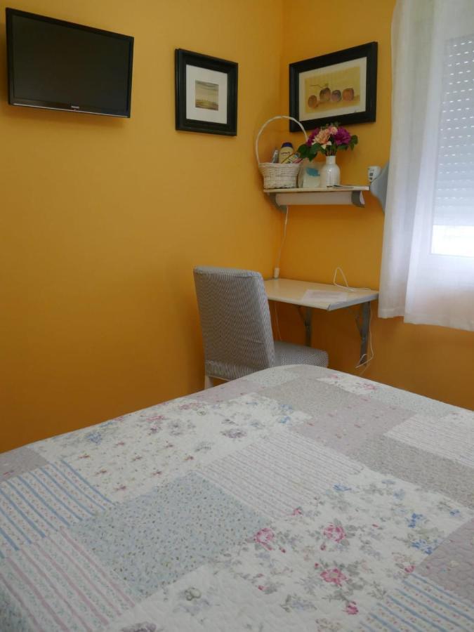 Habitaciones En Aviles Bagian luar foto