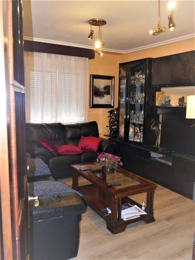 Habitaciones En Aviles Bagian luar foto
